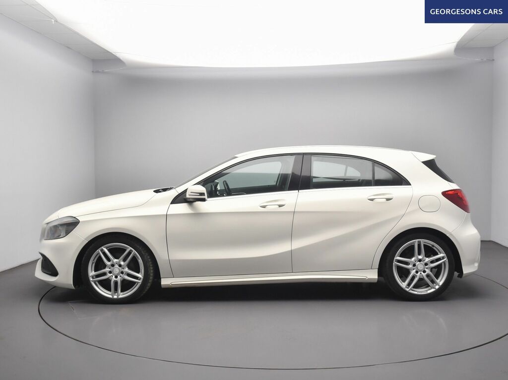 Mercedes-Benz A Class A200d Amg Line Hatchback EO66XNS White #2