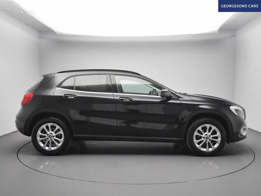 Mercedes-Benz GLA Class Gla200 Se Executive Suv LL19KCN Black #5
