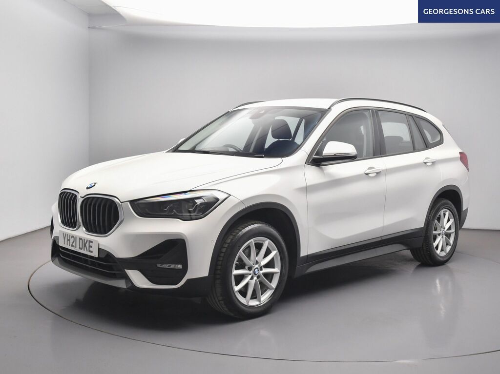 BMW X1 18I Se Suv YH21DKE White #4
