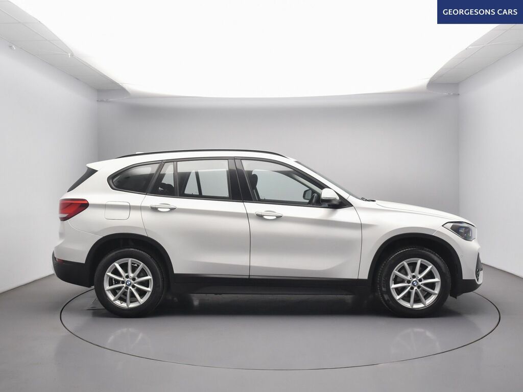 BMW X1 18I Se Suv YH21DKE White #5