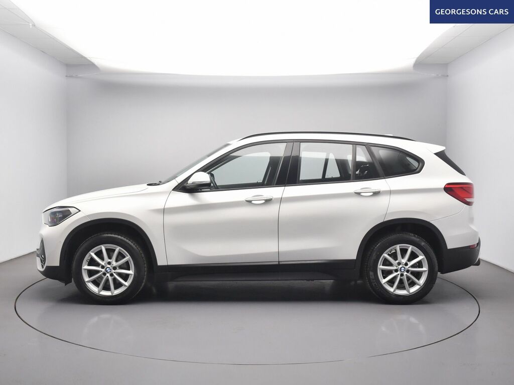 BMW X1 18I Se Suv YH21DKE White #2