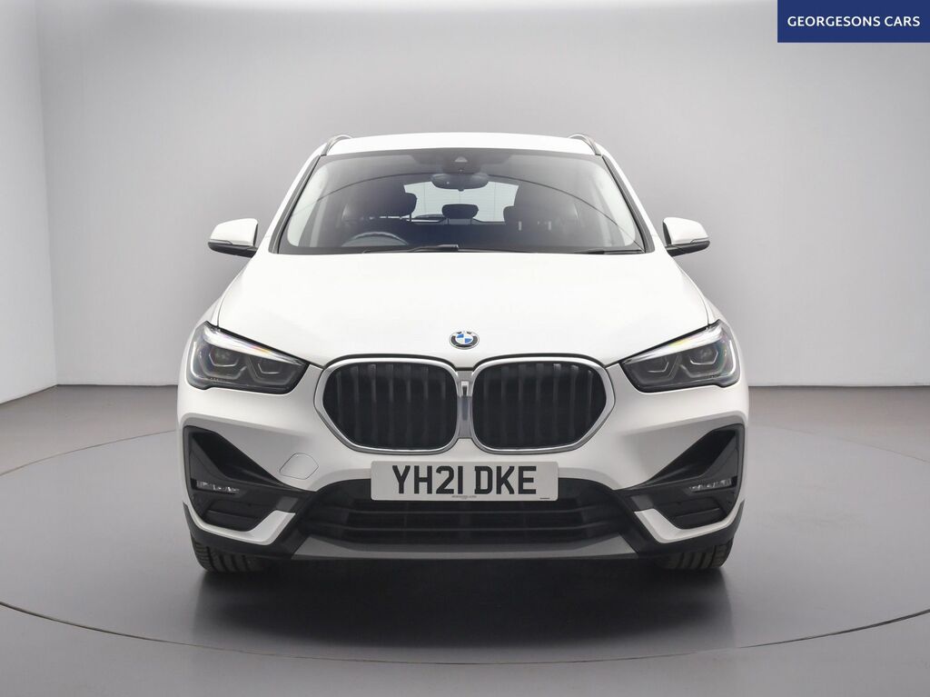 BMW X1 18I Se Suv YH21DKE White #3