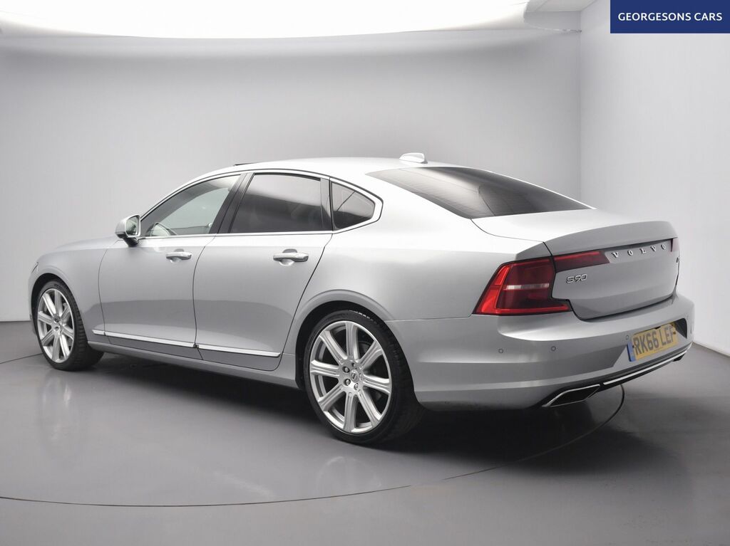 Volvo S90 D4 Inscription Saloon Silver