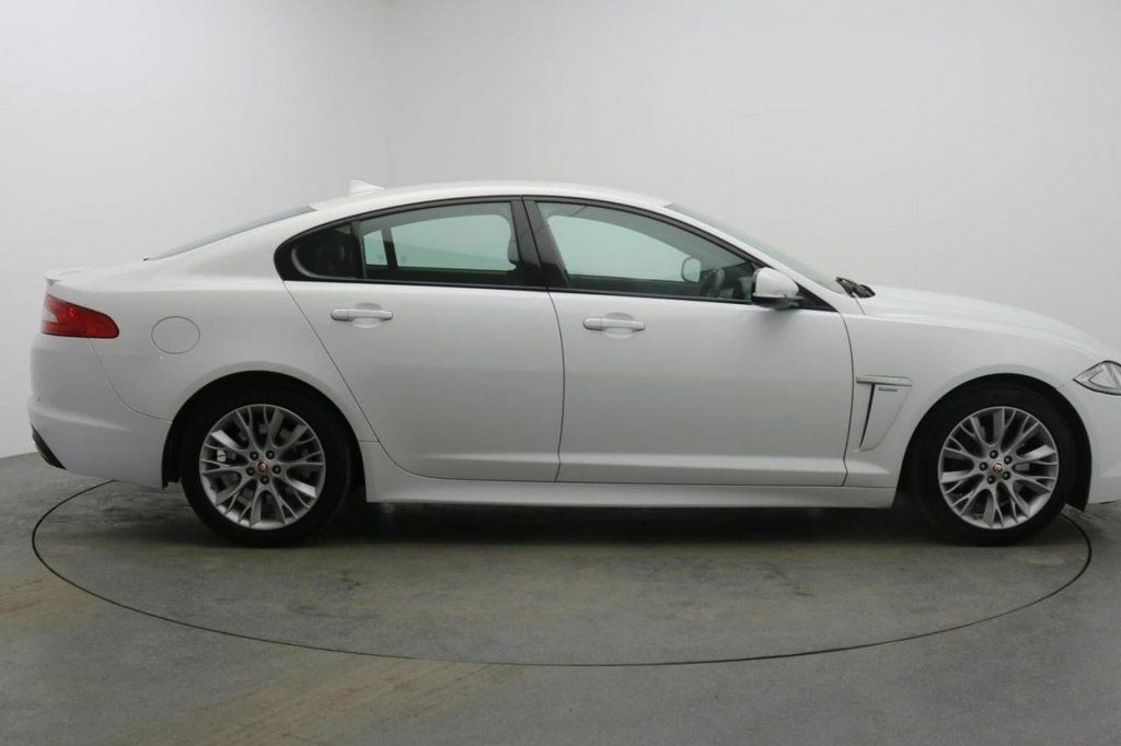Jaguar XF R-sport Saloon YC65RVW White #3