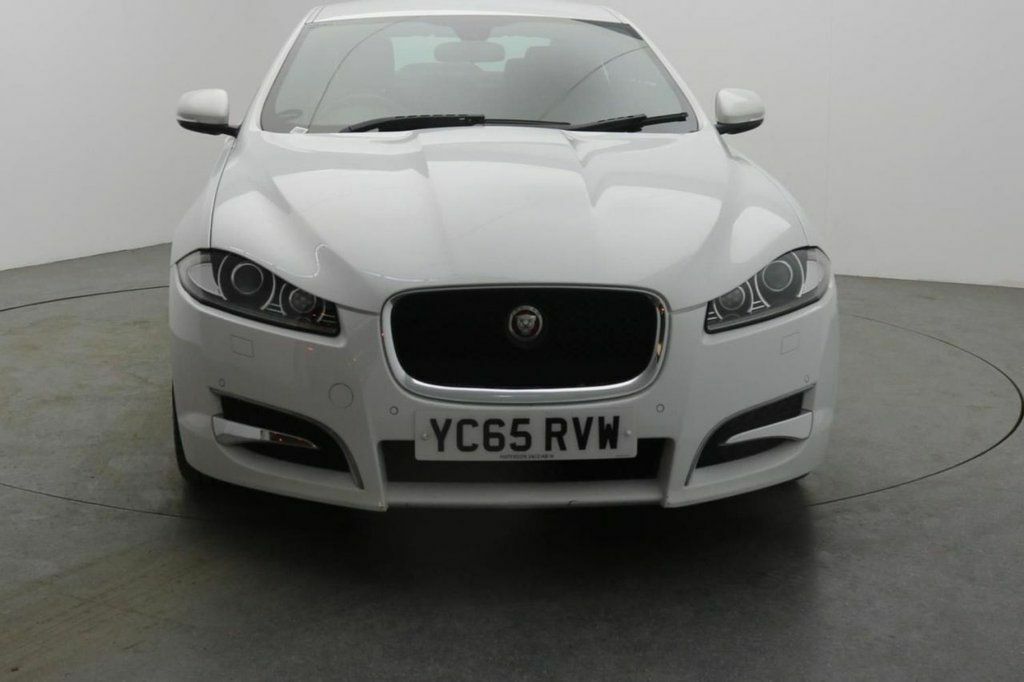 Jaguar XF R-sport Saloon White