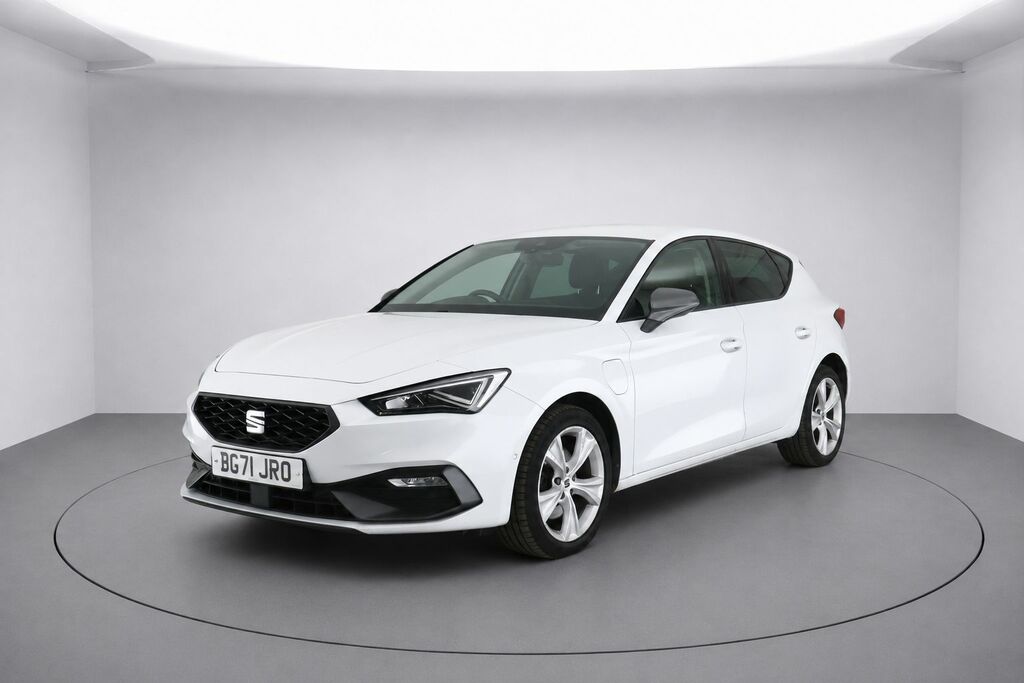Seat Leon Ehybrid 12.8Kwh Fr Hatchback BG71JRO White #2