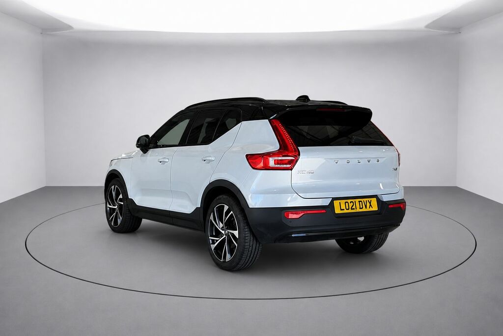 Volvo XC40 B4 Mhev R-design Pro LO21DVX Silver #4