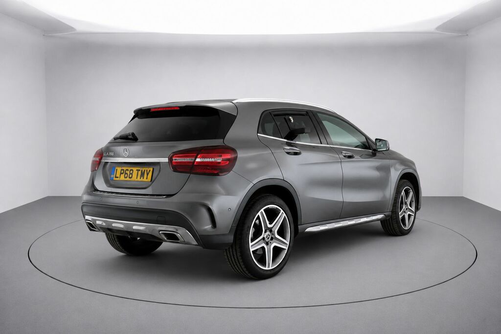 Mercedes-Benz GLA Class Gla200 Amg Line Premium Grey #3