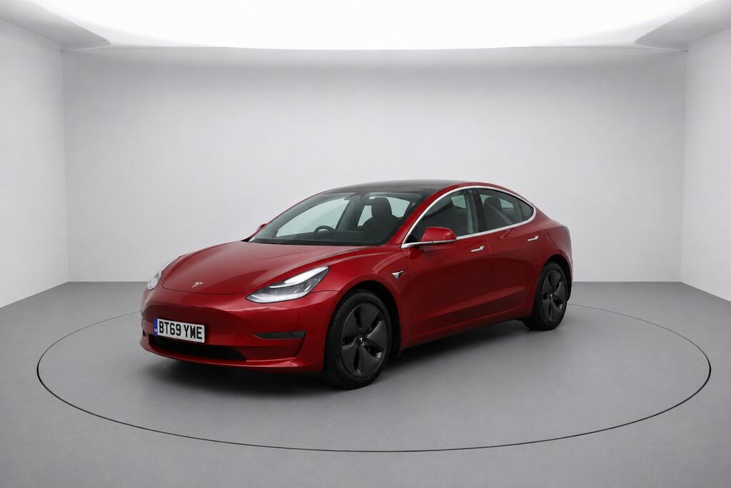 Tesla Model 3 Motor Long Range Saloon Red