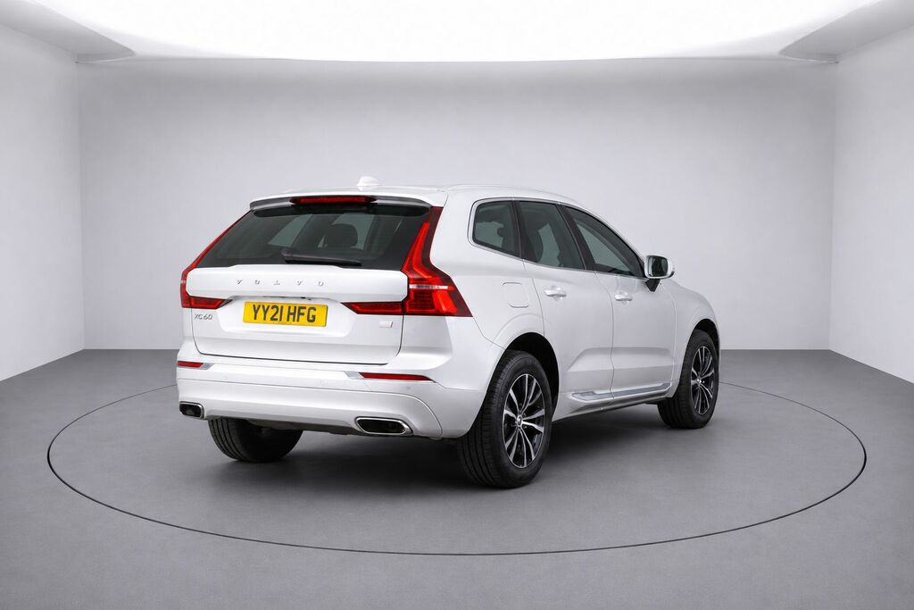Volvo XC60 T6 Recharge 11.6Kwh Inscription YY21HFG Silver #2