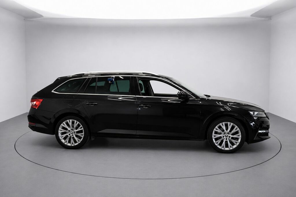 Skoda Superb Tsi Iv 13Kwh Se BD23FNG Black #2