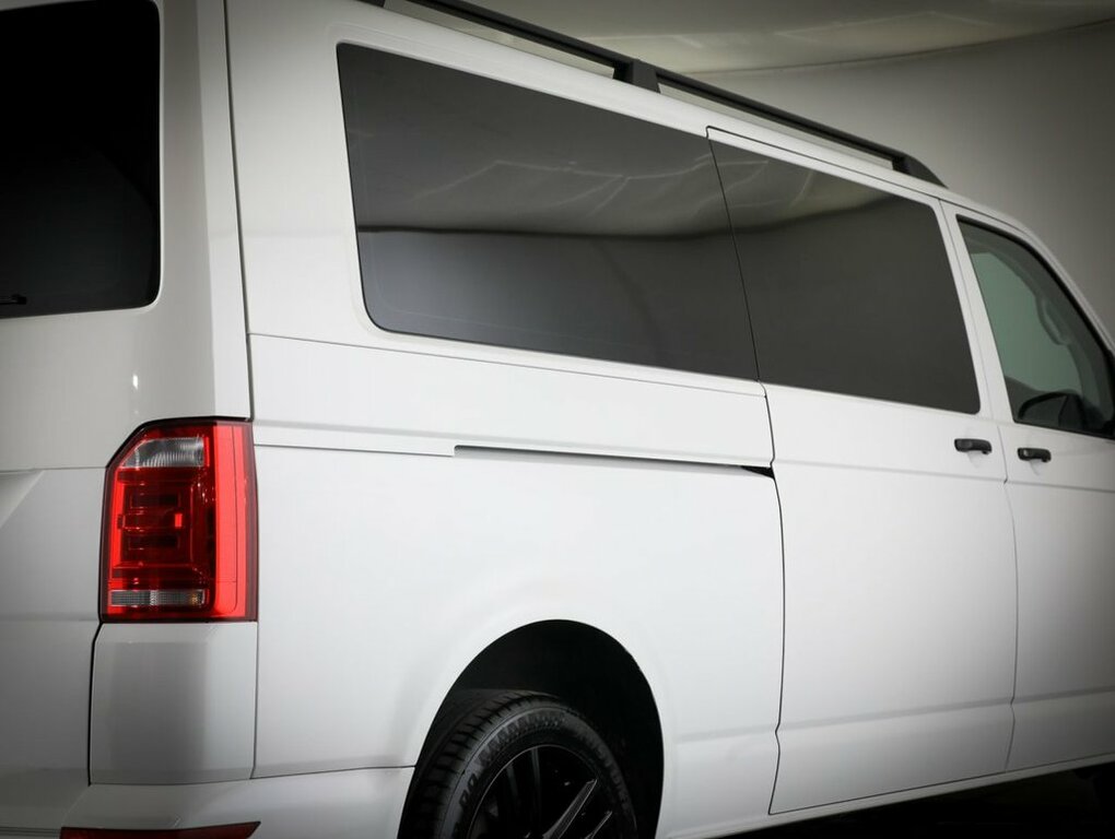 Volkswagen Transporter Shuttle Mpv NGZ1163 White #5