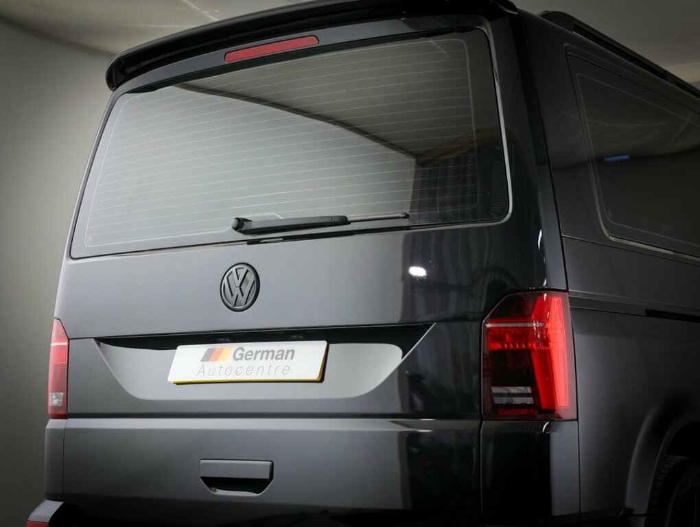 Volkswagen Transporter Shuttle 2L Se FL70PFV Black #4