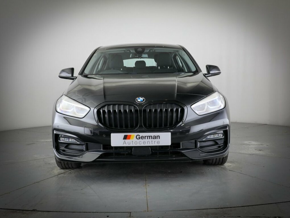 BMW 1 Series 1.5L Sport Black #4