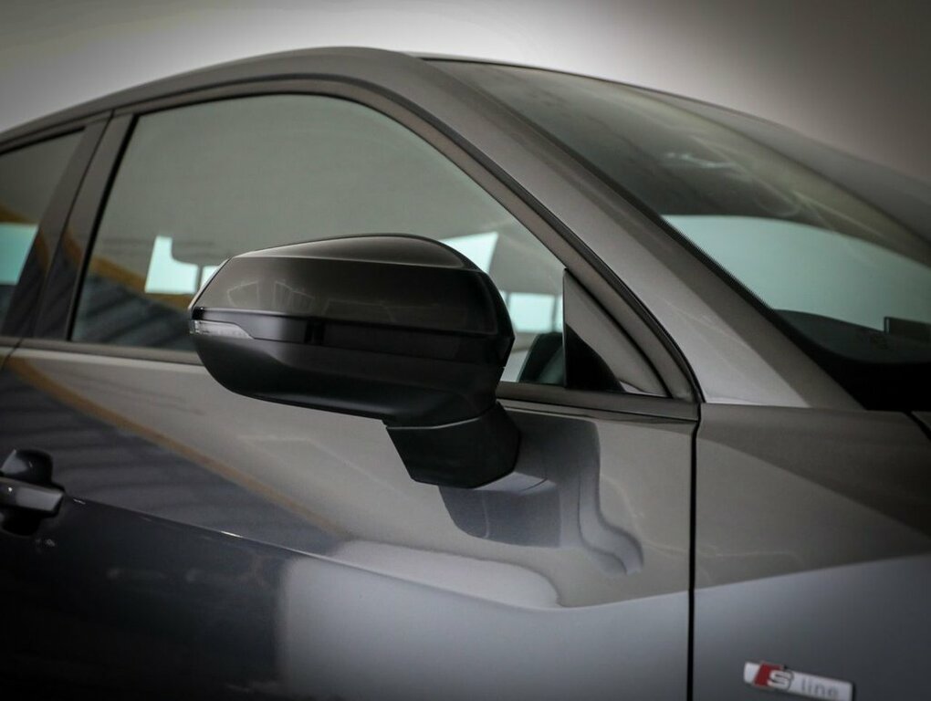Audi Q2 1.5L S Line LX23UOC Grey #6