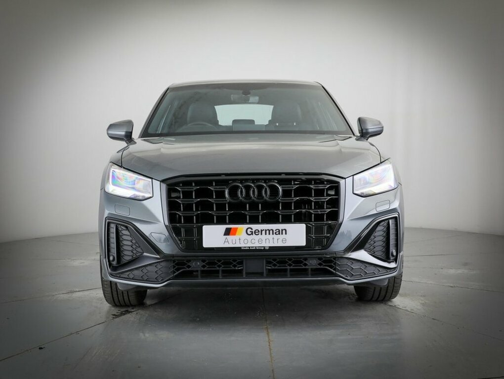 Audi Q2 1L S Line KP72NSN Grey #4