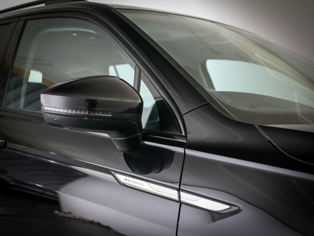 Volkswagen Tiguan Allspace 1.5L Life Black #6