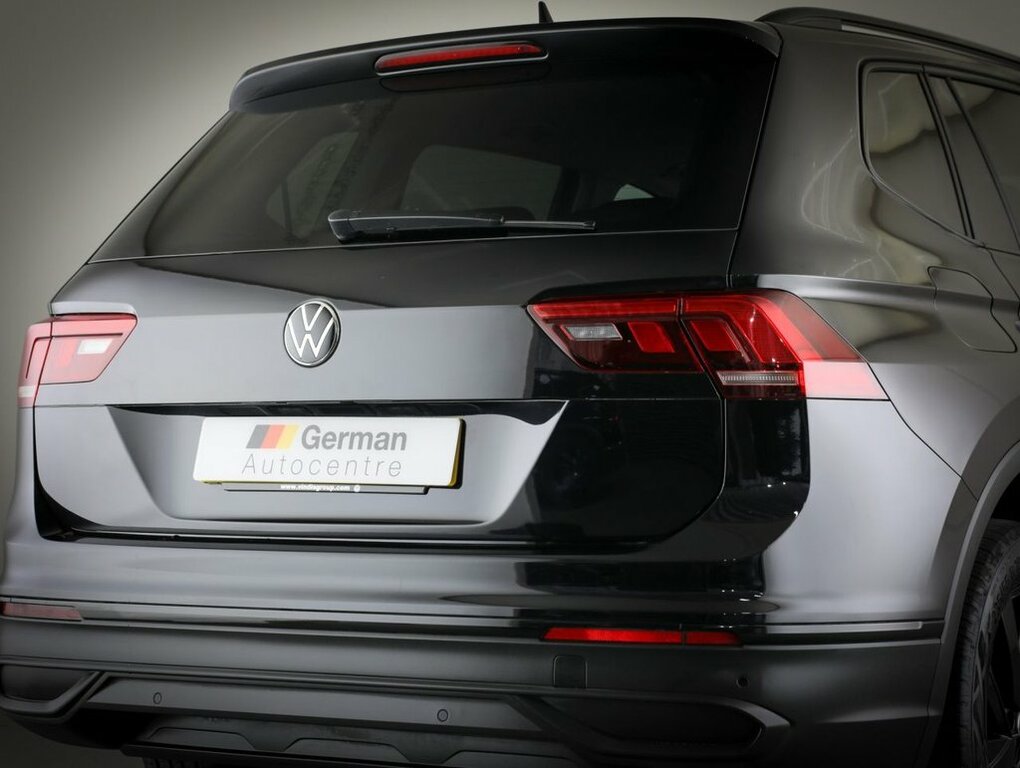 Volkswagen Tiguan Allspace 1.5L Life Black #5