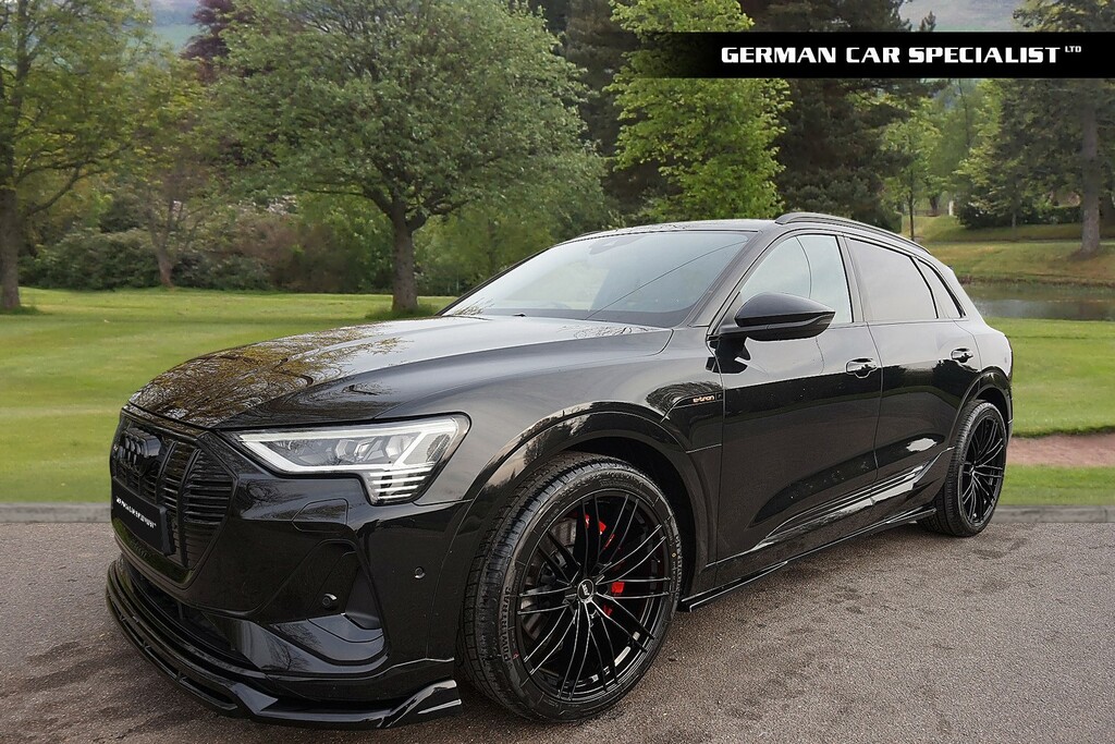 Audi E-tron Estate GX22WTU Black #4