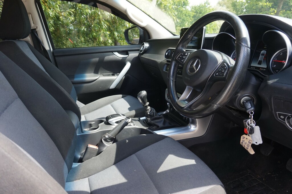 Mercedes-Benz X Class Estate  #5
