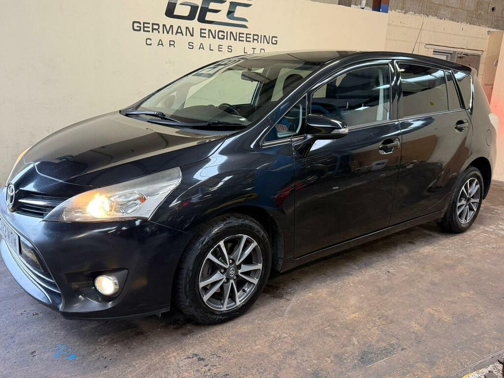Toyota Verso Mpv 2.0 D-4d Icon Euro 5 201313 Black