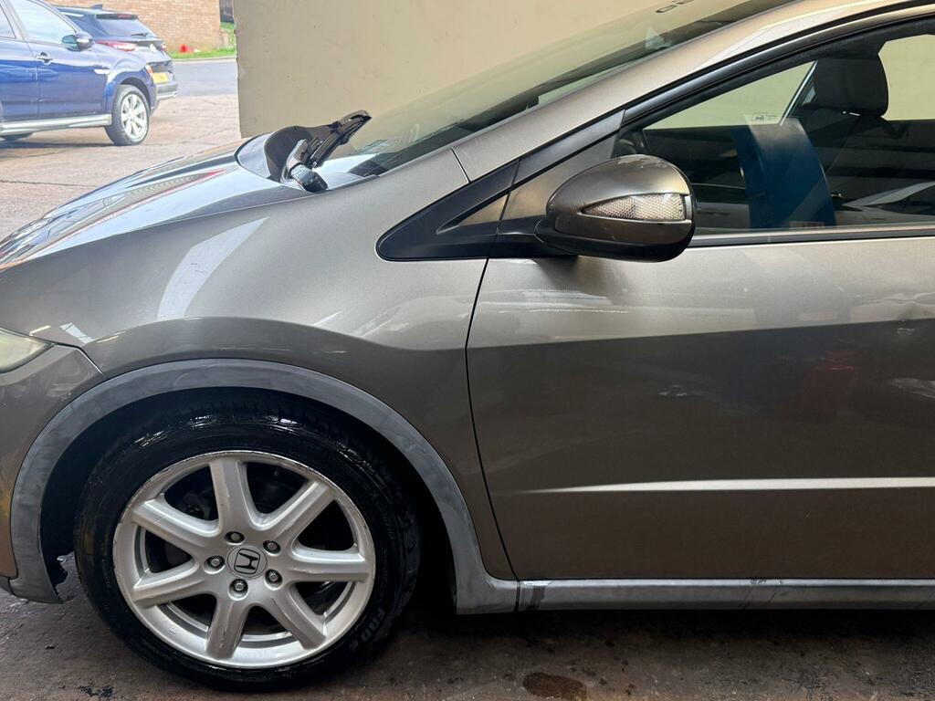 Honda Civic Hatchback 1.8 I-vtec Ex I-shift 200808 Grey #2