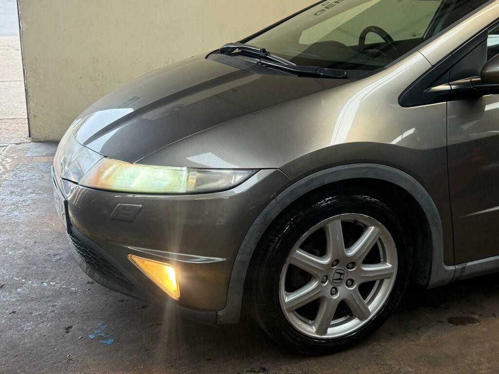 Honda Civic Hatchback 1.8 I-vtec Ex I-shift 200808 Grey #4