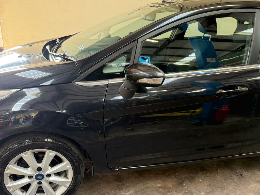 Ford Fiesta Hatchback 1.25 Zetec 201010 MF10OLX Black #5