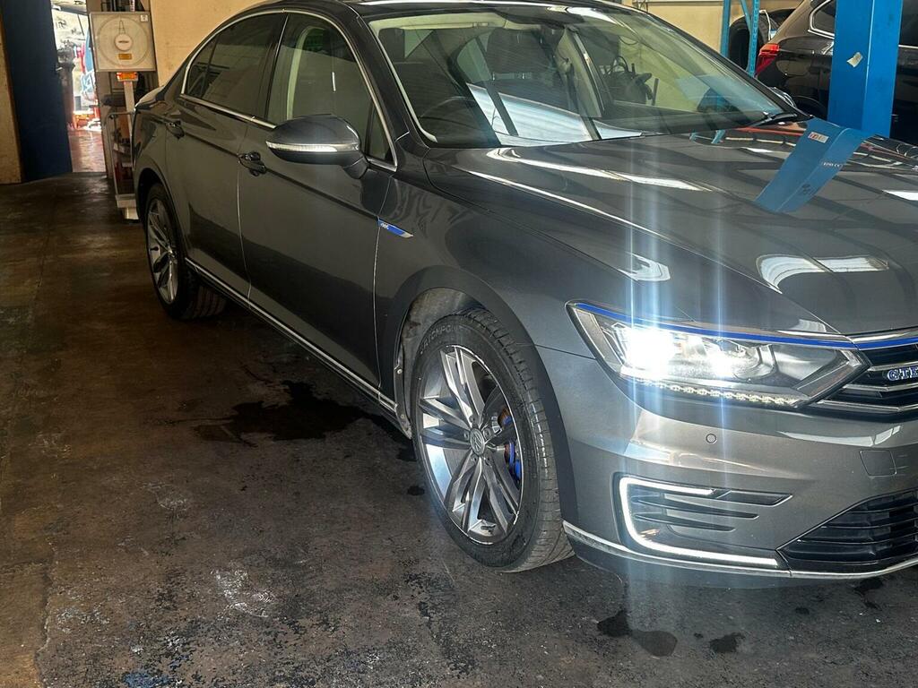 Volkswagen Passat Saloon 1.4 Tsi Gte Dsg Euro 6 Ss 201717 AV17WNF Grey #6