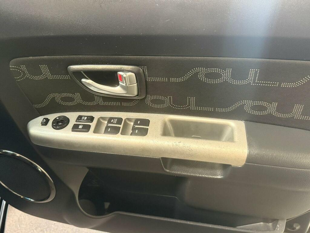 Kia Soul Hatchback Black #21