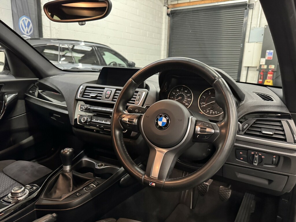 BMW 1 Series Hatchback 2.0 118D M Sport 5-Door 201666 BK66LWE White #5