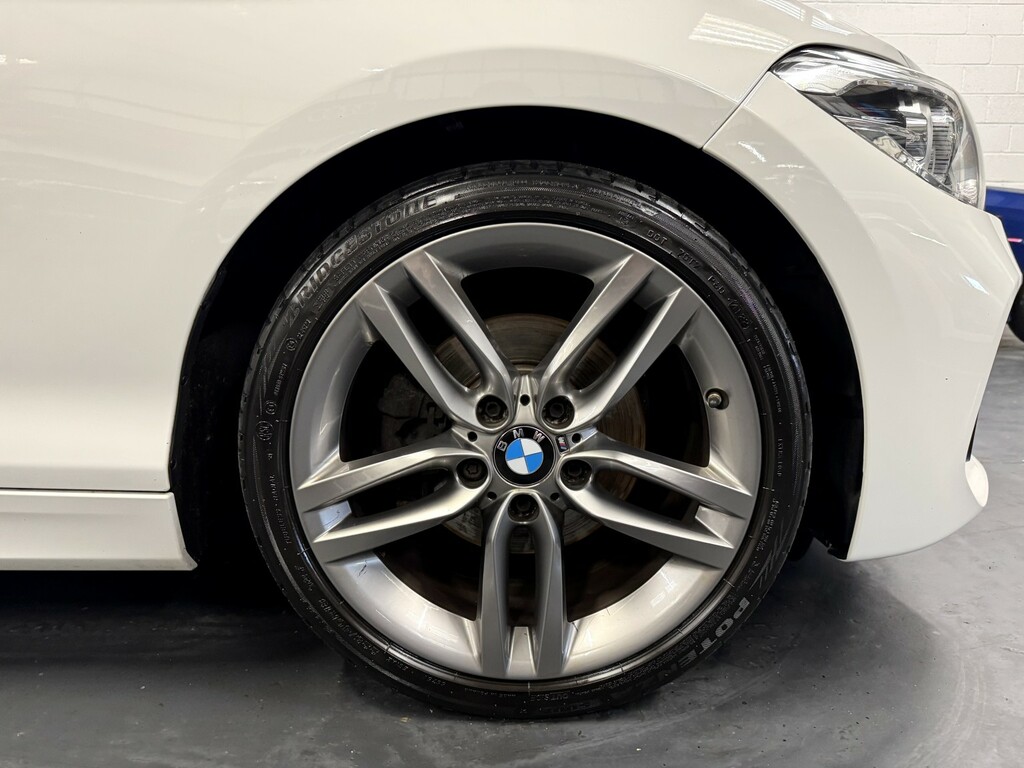 BMW 1 Series Hatchback 2.0 120D M Sport 5-Door 201767 RJ67FPF White #4