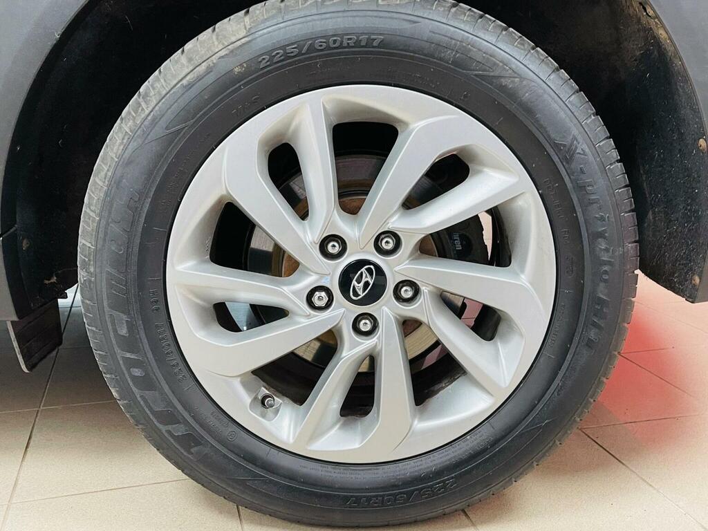 Hyundai Tucson Suv 1.7 Crdi Blue Drive Se Nav Euro 6 Ss 2 DX67ZDV Red #6