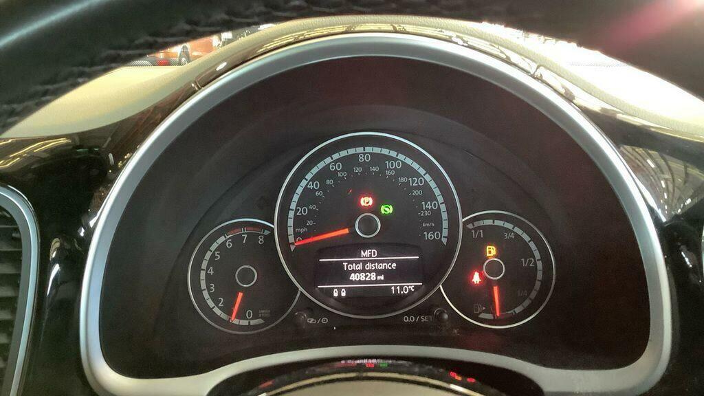 Volkswagen Beetle Convertible 2.0 Tsi Sport Cabriolet Dsg Euro 5 White #3
