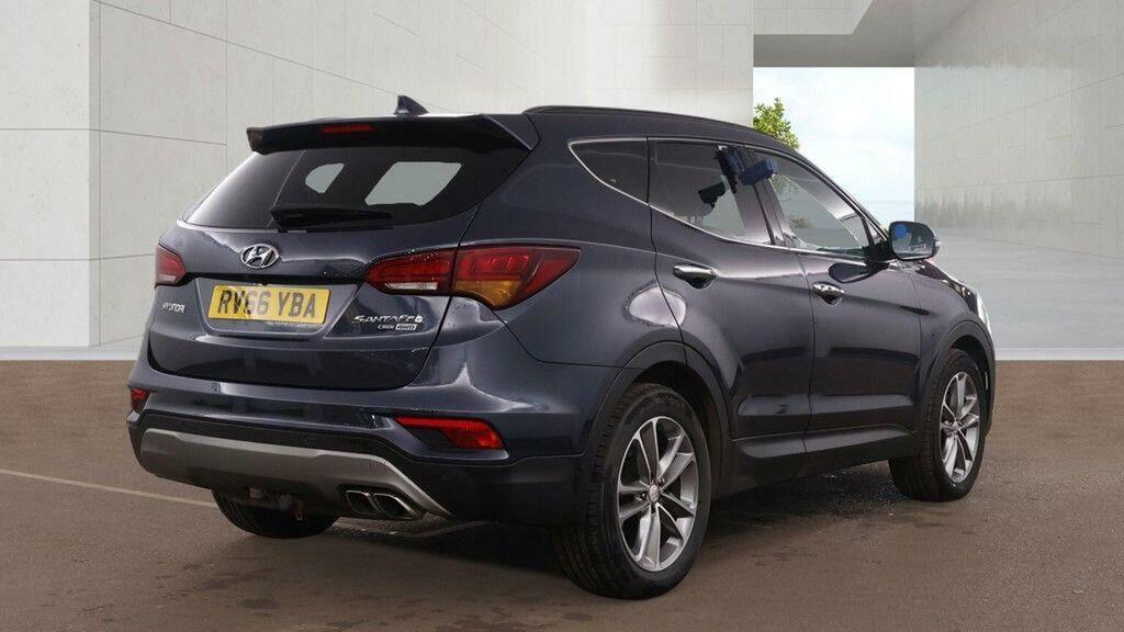 Hyundai Santa Fe Suv 2.2 Crdi Blue Drive Premium Se 4Wd Euro 6 Blue #6