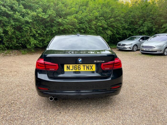 BMW 3 Series 2.0 Sport Hybrid Black 2016 Black #6