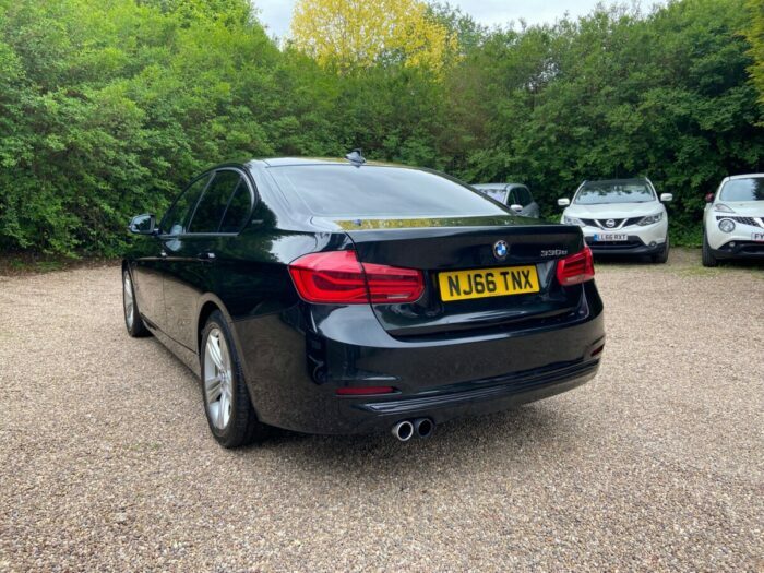 BMW 3 Series 2.0 Sport Hybrid Black 2016 Black #5