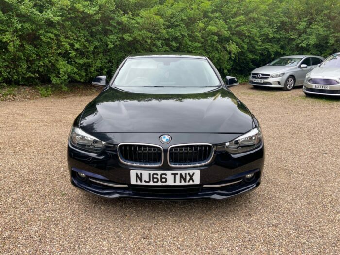 BMW 3 Series 2.0 Sport Hybrid Black 2016 Black #2