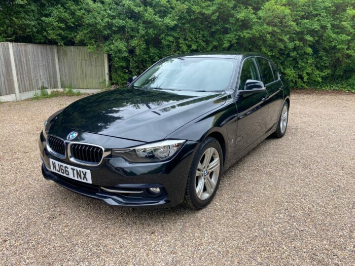 BMW 3 Series 2.0 Sport Hybrid Black 2016 Black #3