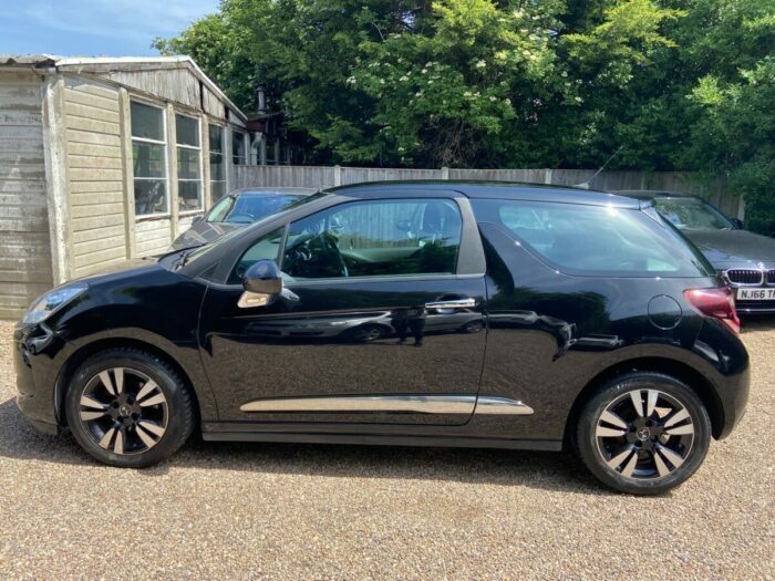 DS DS 3 1.2 Puretech Black 2017 KT17UNR Black #4