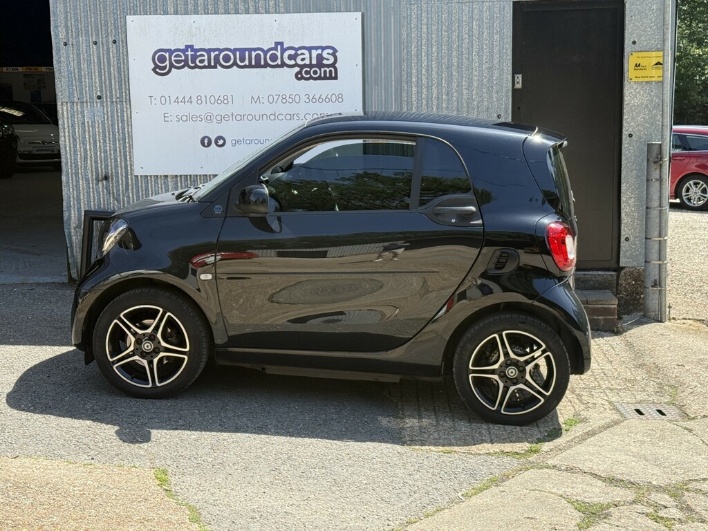 Smart Fortwo Coupe Coupe 17.6Kwh Eq Pulse Premium 202070 Black #4