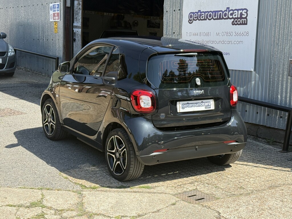 Smart Fortwo Coupe Coupe 17.6Kwh Eq Pulse Premium 202070 Black #3