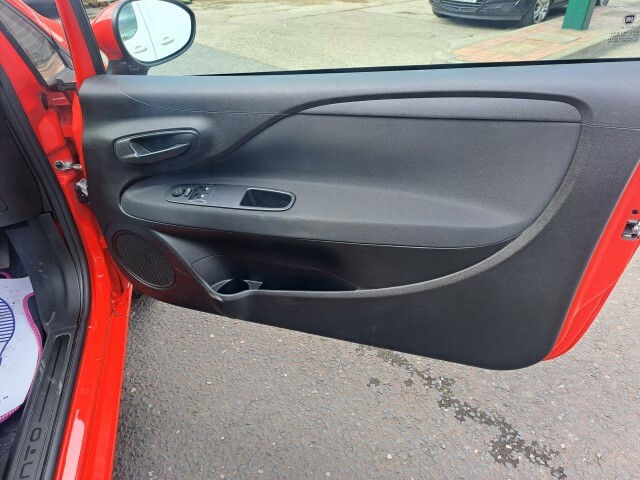 Fiat Punto 1.2 Pop NU65YHG Red #6