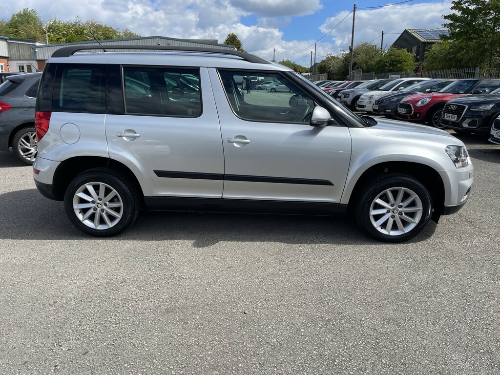 Skoda Yeti 1.6 Tdi Greenline II S DF64CTO Grey #2