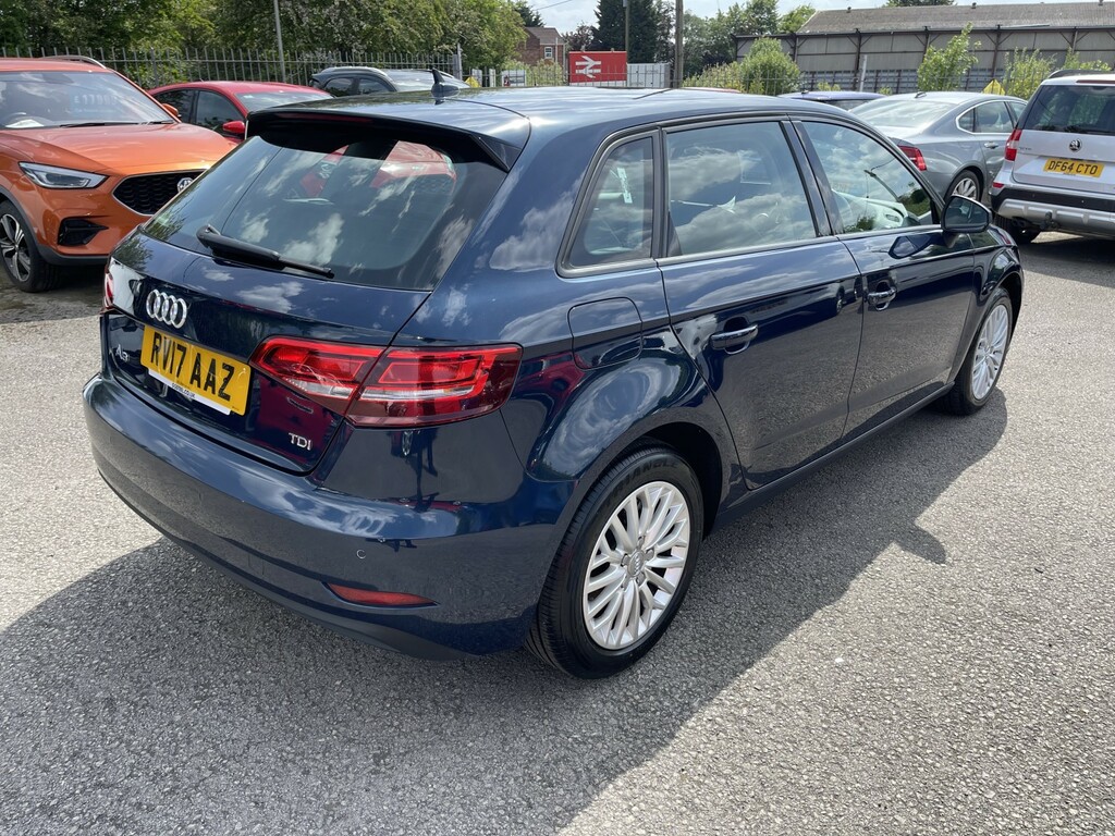 Audi A3 1.6 Tdi Se Technik RV17AAZ Blue #3