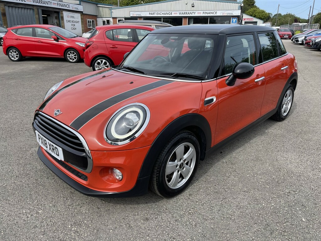 Mini Hatch 1.5 5-Door Hatch Cooper PX18XRD Orange #4