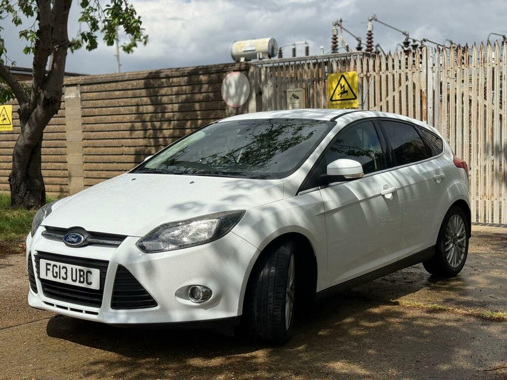 Ford Focus 1.0T Ecoboost Zetec Euro 5 Ss FG13UBC White #3