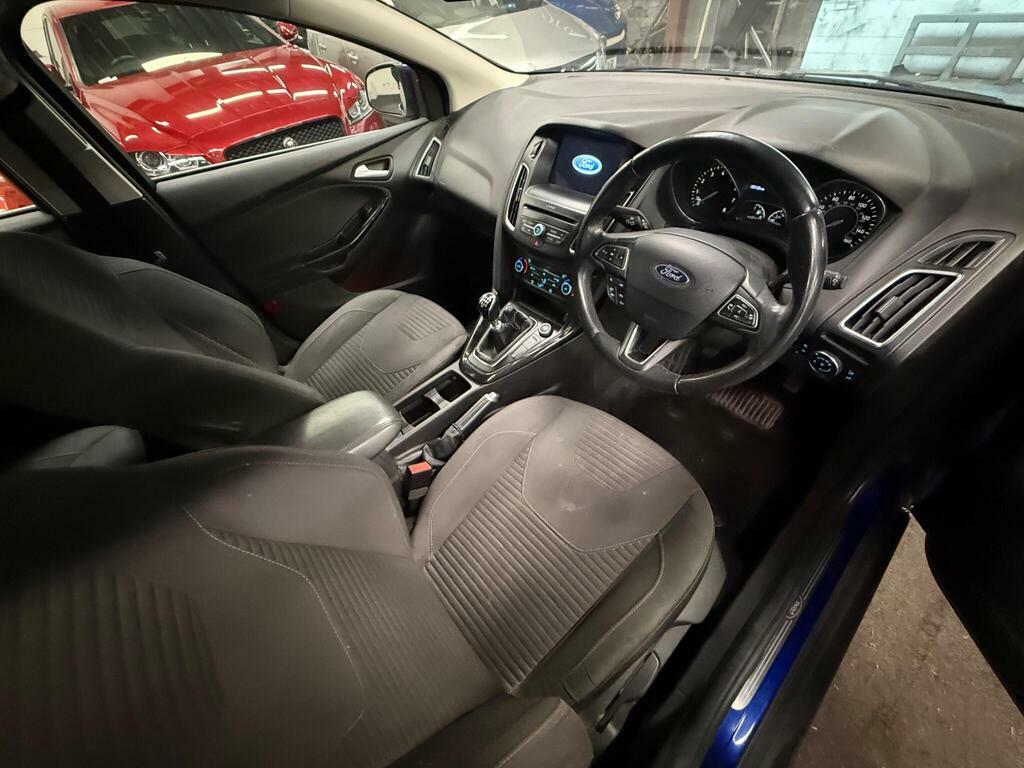 Ford Focus 1.0T Ecoboost Titanium Euro 6 S S FL17TVZ Blue #6