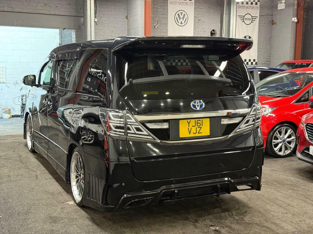 Toyota Vellfire #6