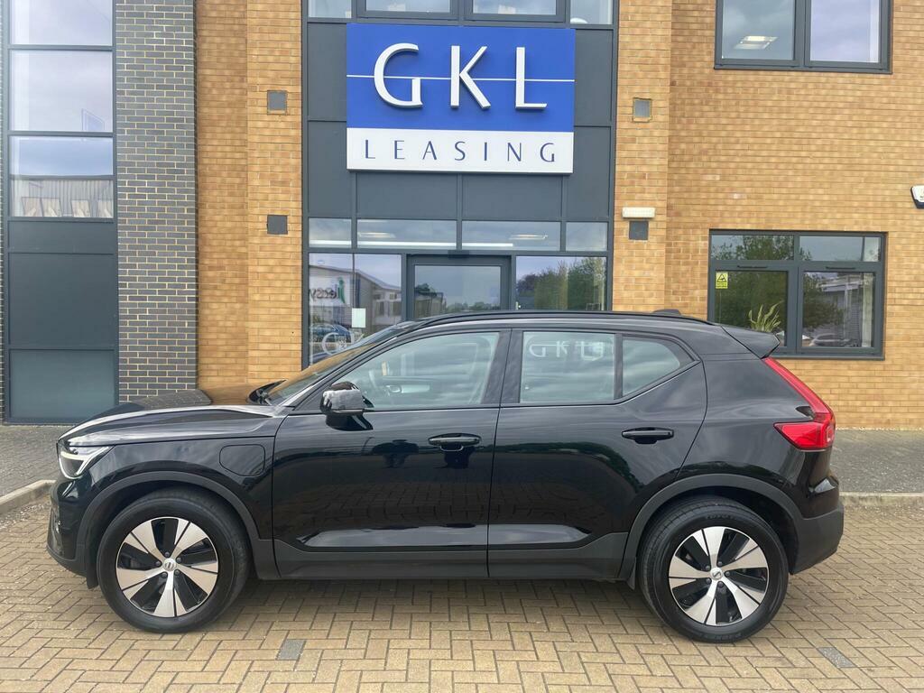 Volvo XC40 1.5H T4 Recharge 10.7Kwh Plus Euro 6 S S YS72GYO Black #4